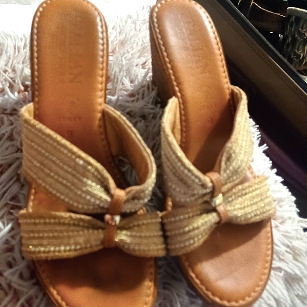 Italian Shoemakers Tan Dress Shoes Size 9